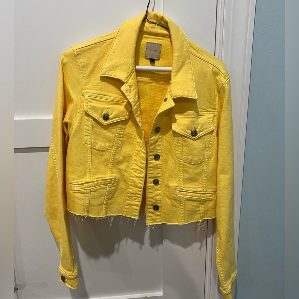 Joe’s Jeans yellow cropped jean jacket in size medium.
